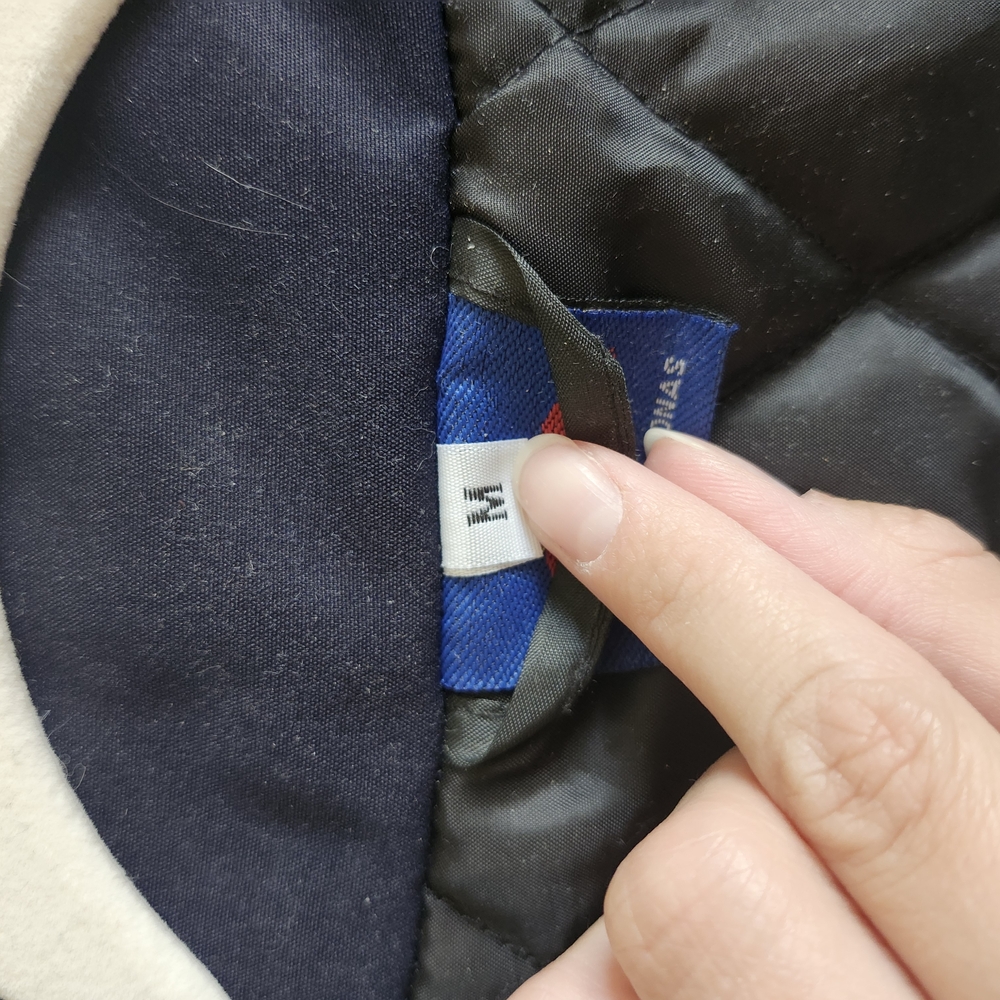 Red Bull Racing Jacket - Picture 8 of 9